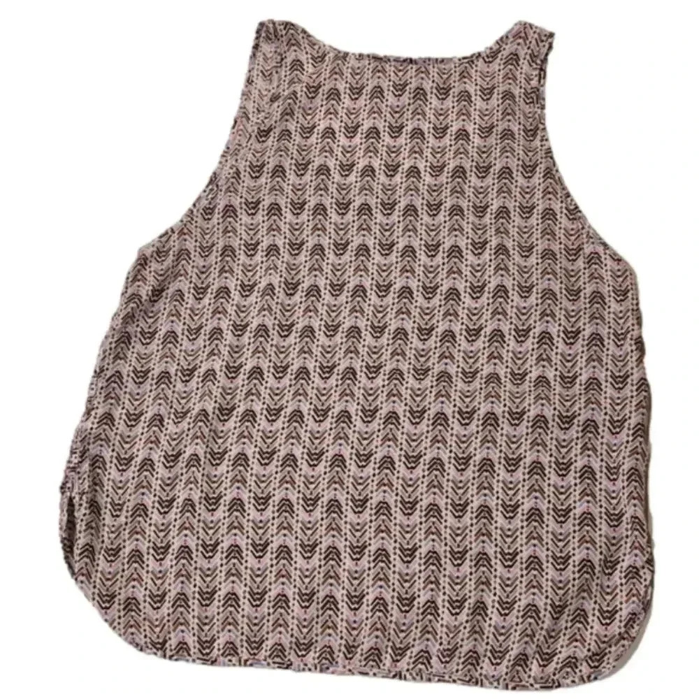 H&M, Size 6, Swoop Neck Chevron Hi Low Tank Top - Picture 2 of 5